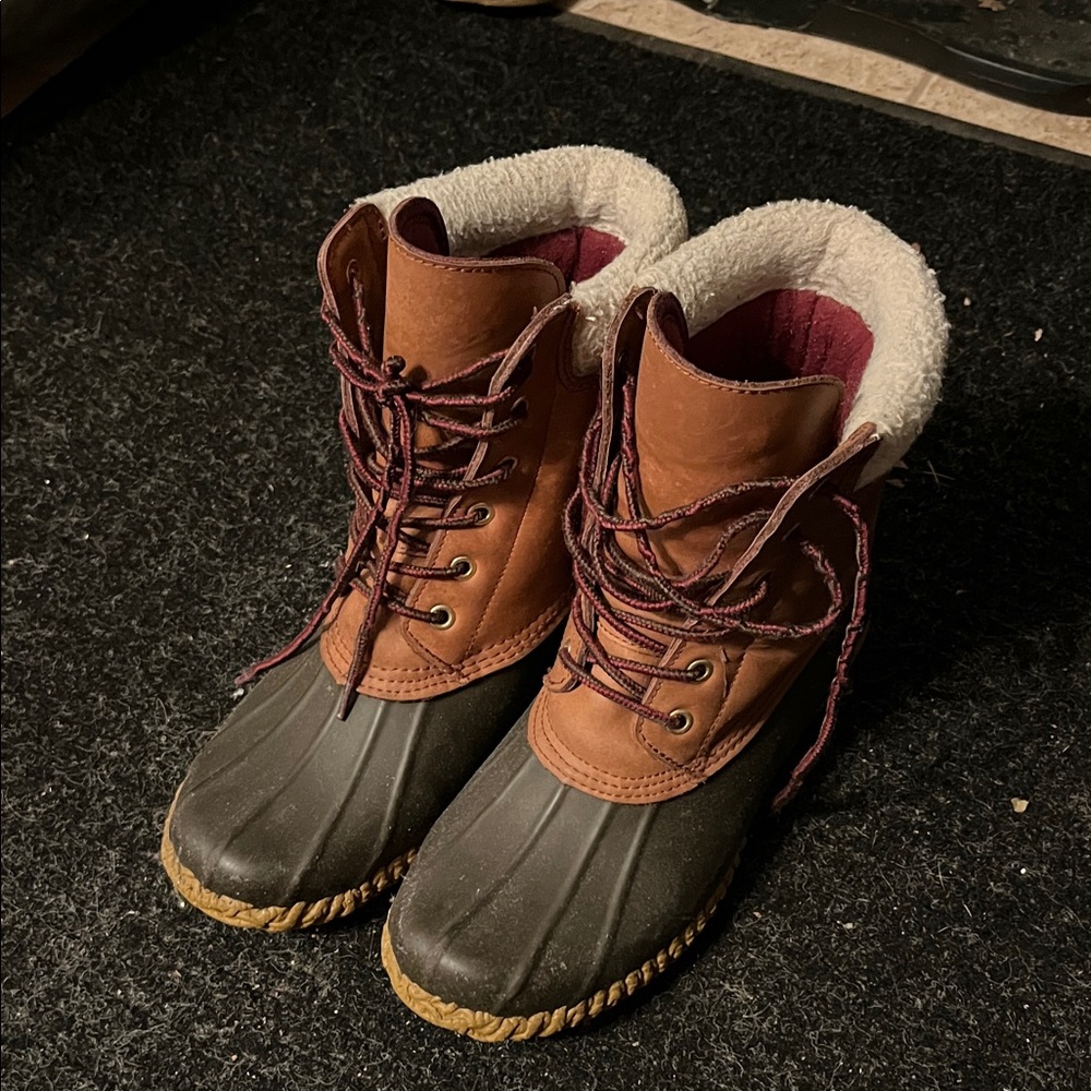 Sperry Brown and Black Winter Boots